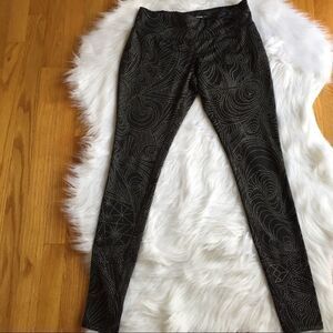 Mossimo Black and White Leggings Size S/P